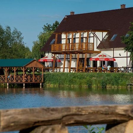 Restauracja Teo Hotell Cieszkow Eksteriør bilde
